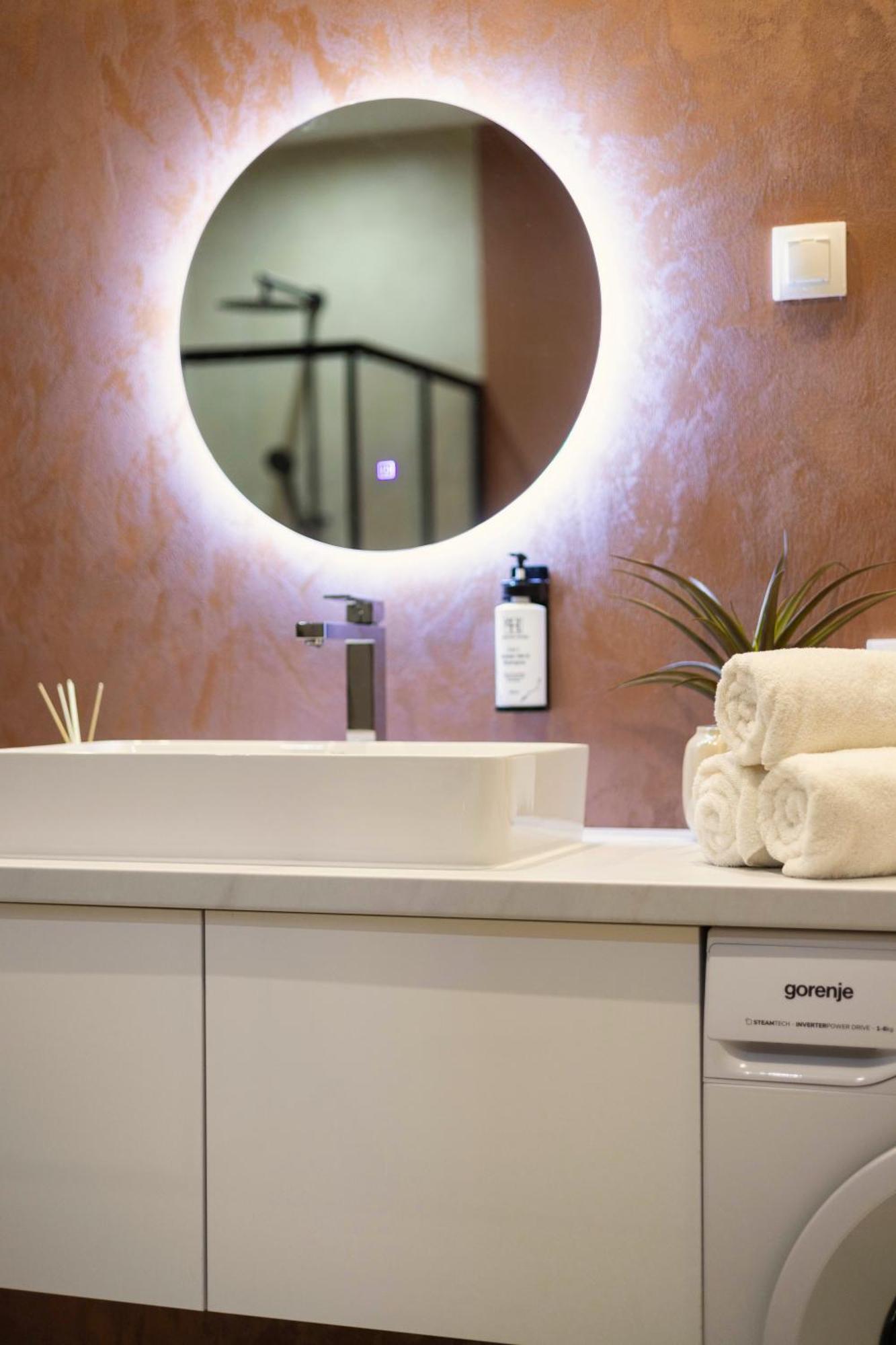 Exclusive Central 3Bedrm Stylish Residence By Prestige Homes Βουδαπέστη Εξωτερικό φωτογραφία